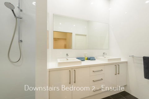 32 Corella Court - Accommodation Asia 9