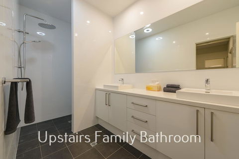 32 Corella Court - Accommodation Asia 17