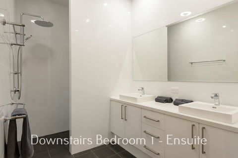 32 Corella Court - Accommodation Asia 8