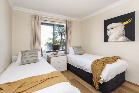 Subiaco Village - 34 - Accommodation Asia 8