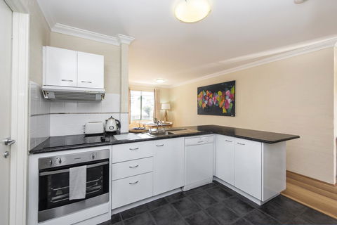 Subiaco Village - 34 - Accommodation Asia 3