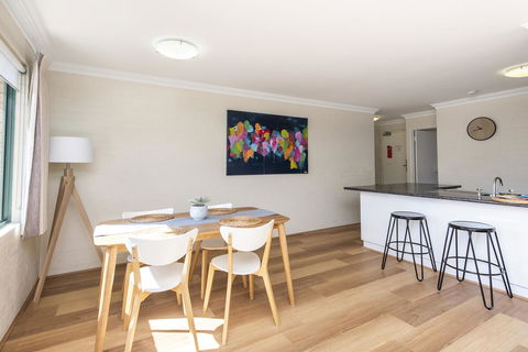 Subiaco Village - 34 - Accommodation Asia 5