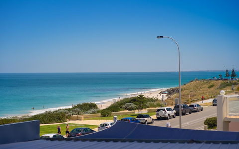 Cottesloe Blue Apartment - Executive Escapes - Accommodation Asia 0