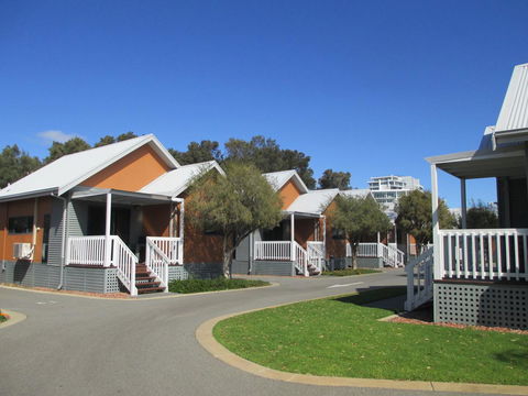 Mandurah Ocean Marina Chalets - Accommodation Asia 37