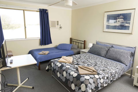 Lancelin Lodge - Accommodation Guide 31
