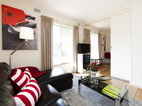 Style In Subiaco - Accommodation Guide 9
