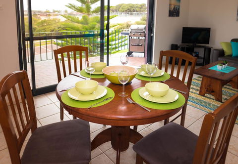 Cottesloe Sea Bliss Apartment - Accommodation Asia 5