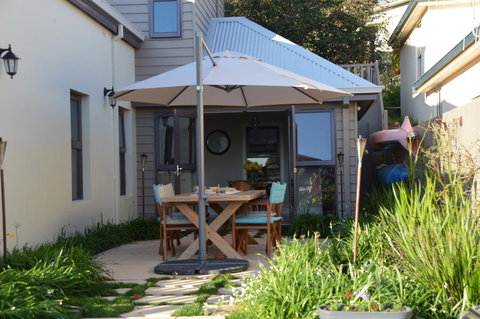 Rowley House - Accommodation Asia 7