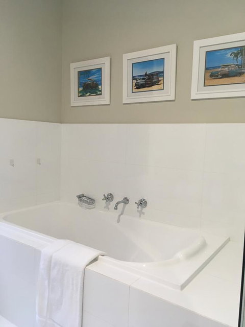 Rowley House - Accommodation Asia 1