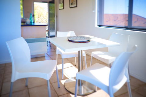Cottesloe Marine Apartment - Executive Escapes - Accommodation Asia 2
