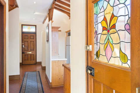 100 On South Callan Apartments - Accommodation Asia 5