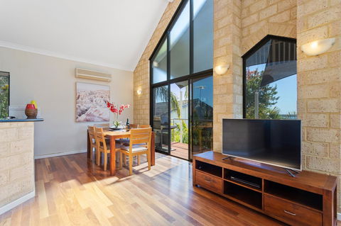 Swanview Ardross Shortstays - Accommodation Asia 5