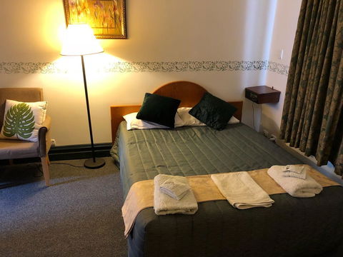 The Palace Hotel - Accommodation Asia 4