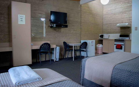 Hopetoun Motel & Chalet Village - Accommodation Asia 35