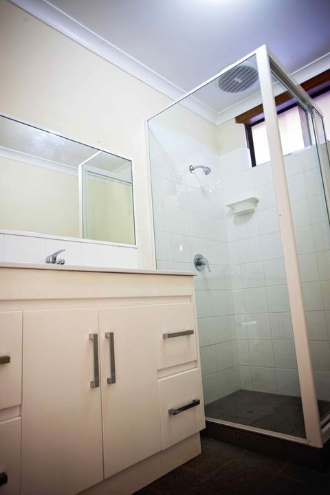 Hopetoun Motel & Chalet Village - Accommodation Asia 43