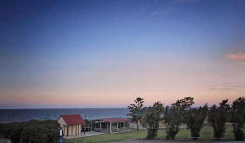 Hopetoun Motel & Chalet Village - Accommodation Asia 34