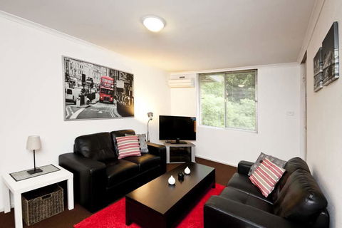 Cunningham Terrace 8 - Accommodation Asia 5