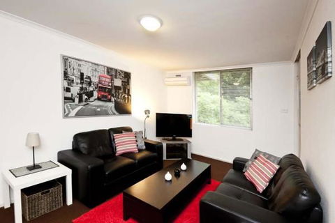 Cunningham Terrace 8 - Accommodation Asia 6