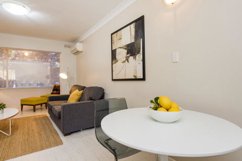 Townshend Rd - Accommodation Guide 33