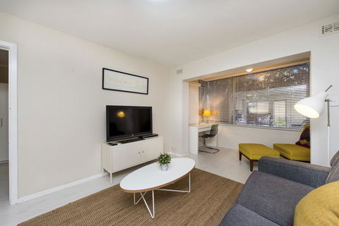 Townshend Rd - Accommodation Guide 7