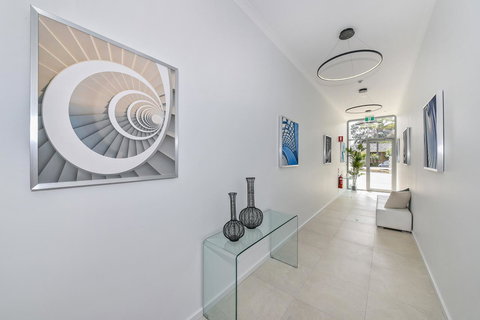 Infinite Apartment Opposite Garden City - Accommodation Asia 15