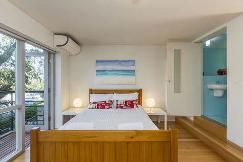 Cottesloe Tree Top Studio - Executive Escapes - Accommodation Guide 8