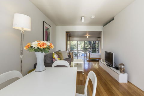 Cottesloe Tree Top Studio - Executive Escapes - Accommodation Guide 2