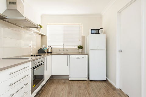 Forrest St - Accommodation Guide 10