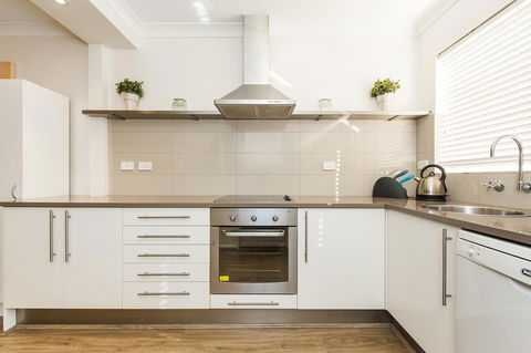 Forrest St - Accommodation Guide 9