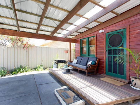 Sunset Cottage - Accommodation Asia 1