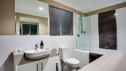 Mullaloo B & B - Accommodation Guide 24