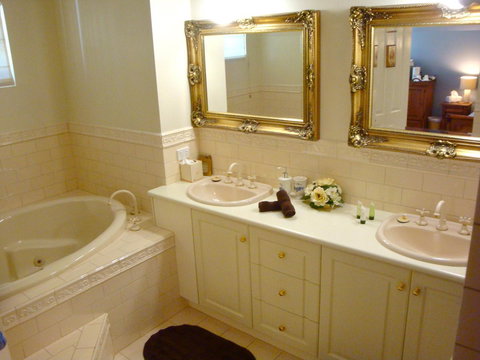 Lanterns Retreats - Accommodation China 15