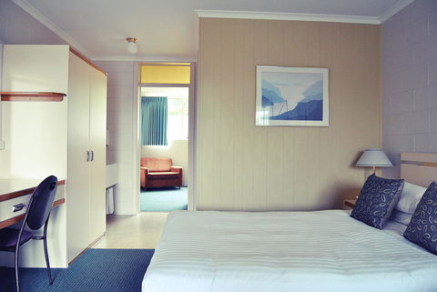 Comfort Inn Devonport - Accommodation Asia 38