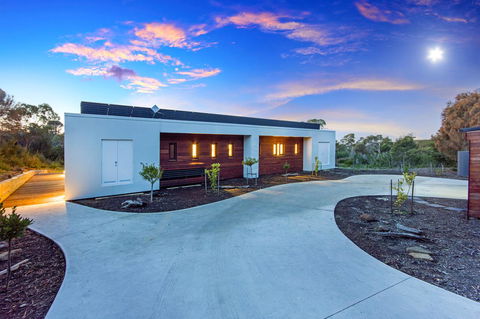 Tamar Solar Home - Accommodation Asia 2