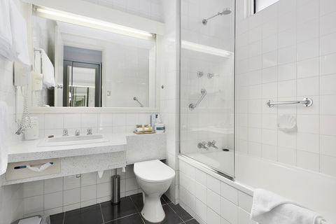 Beachfront Voyager Motor Inn - Accommodation Asia 14