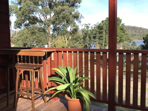Loma Cottages - Accommodation Guide 9