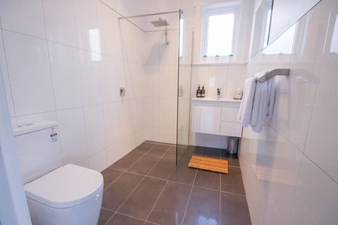49 Pedder - Accommodation Asia 7