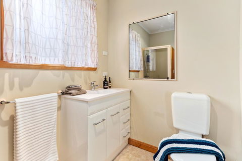 Anabel\'s Of Scottsdale - Accommodation Guide 3