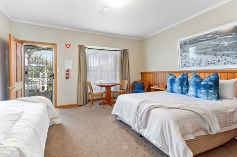 Anabel\'s Of Scottsdale - Accommodation Guide 23