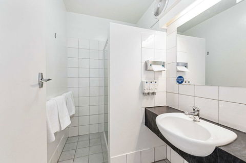 Coach House Launceston - Accommodation Asia 24