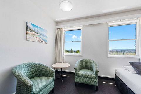 Coach House Launceston - Accommodation Asia 18