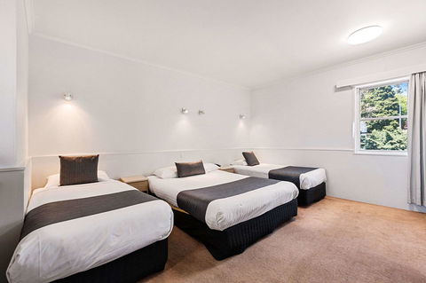 Coach House Launceston - Accommodation Asia 14