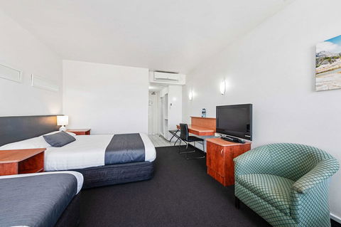 Coach House Launceston - Accommodation Asia 6