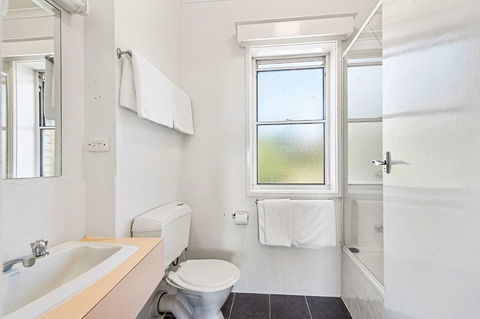 Coach House Launceston - Accommodation Asia 25