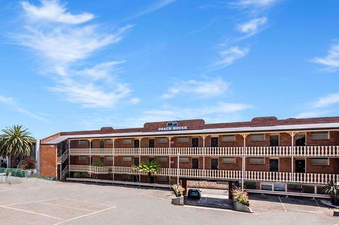 Coach House Launceston - Accommodation Asia 31