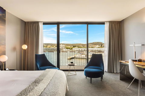 MACq 01 Hotel - Accommodation Guide 9