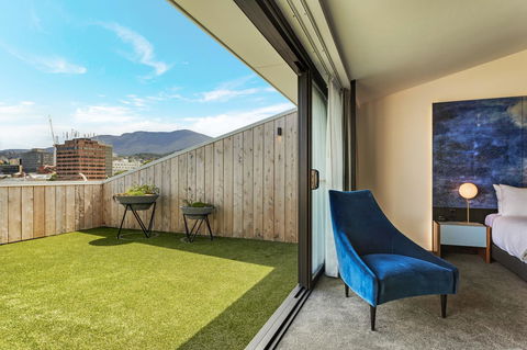 MACq 01 Hotel - Accommodation Guide 6