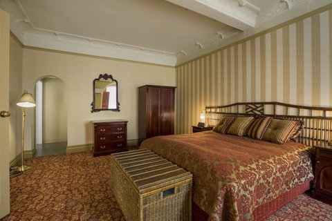 Hadley\'s Orient Hotel - Accommodation Guide 25