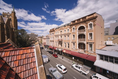 Hadley\'s Orient Hotel - Accommodation Guide 34