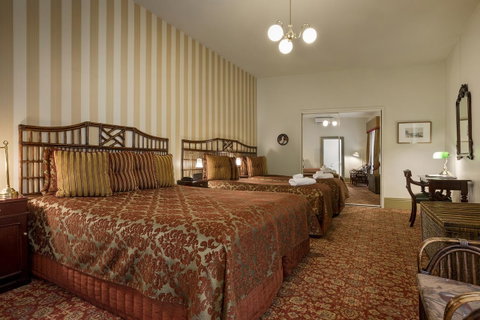Hadley\'s Orient Hotel - Accommodation Guide 21